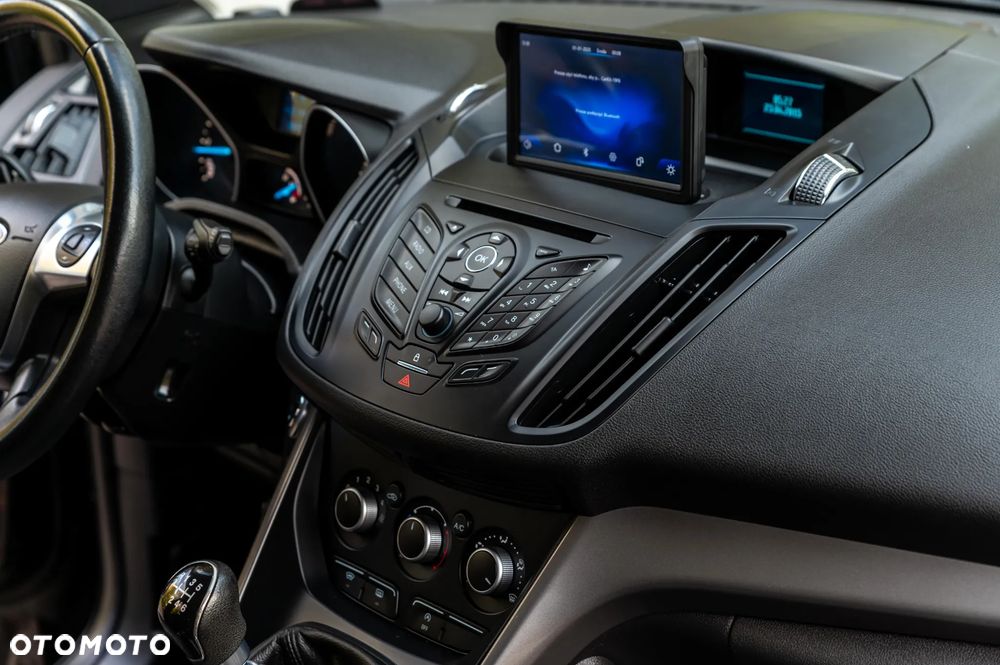 Ford Kuga 2.0 TDCi 2x4 Trend - 25