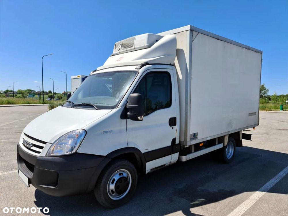 Iveco Daily 35C12 116KM - Bliźniaki - IZOTERMA - CHŁODNIA – MROŹNIA (-20’C) - 15