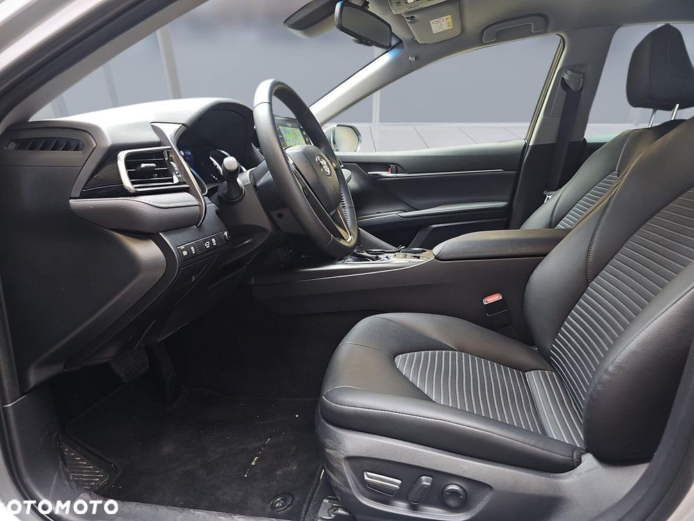 Toyota Camry 2.5 Hybrid Prestige CVT - 8