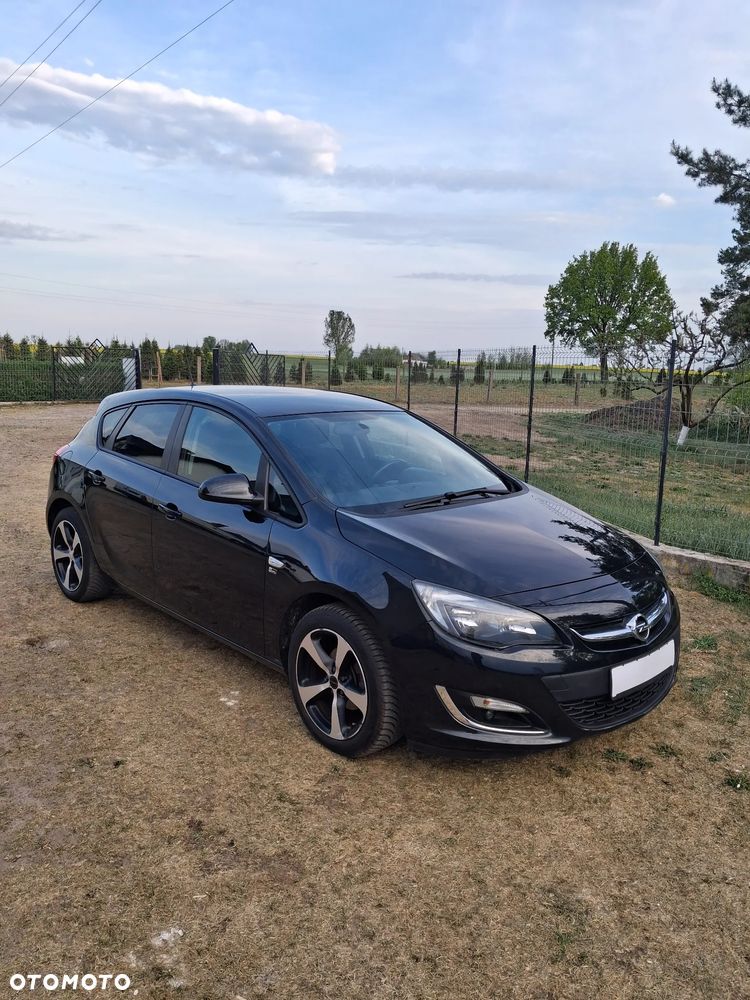 Opel Astra 1.4 150 Jahre - 5
