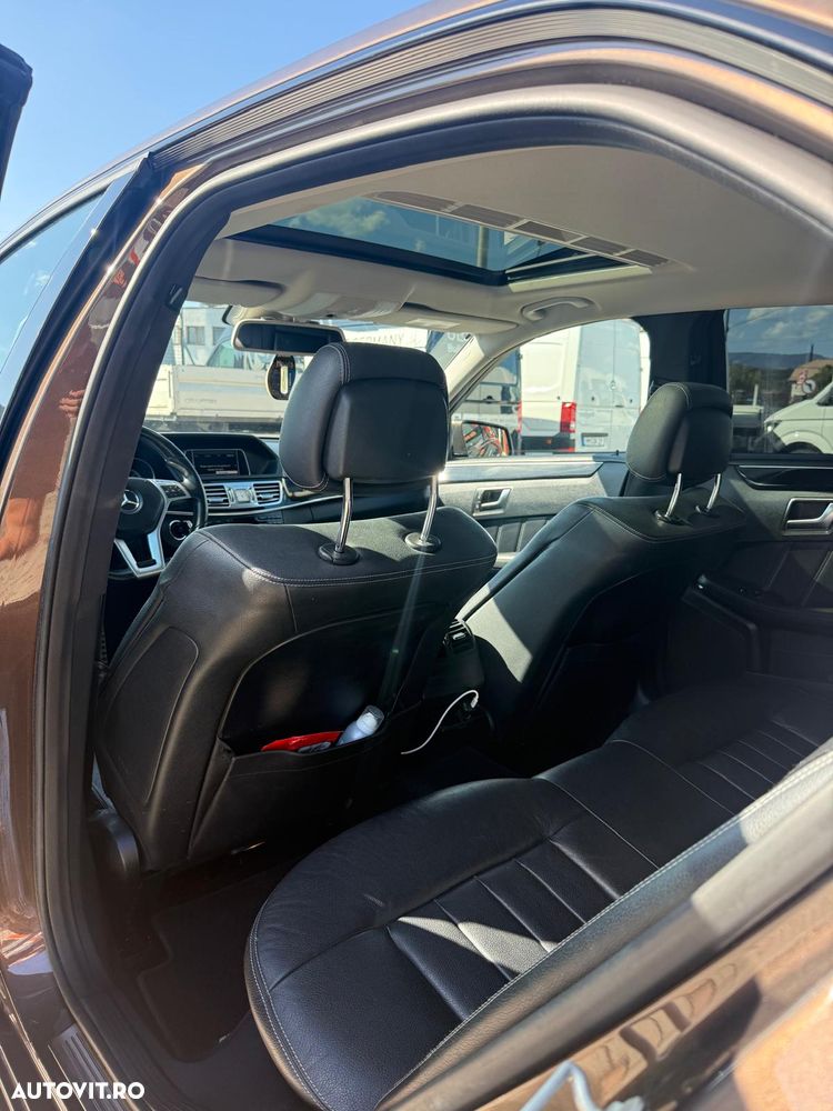 Mercedes-Benz E 300 BlueTEC Aut - 12