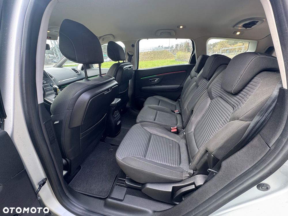 Renault Grand Scenic - 15
