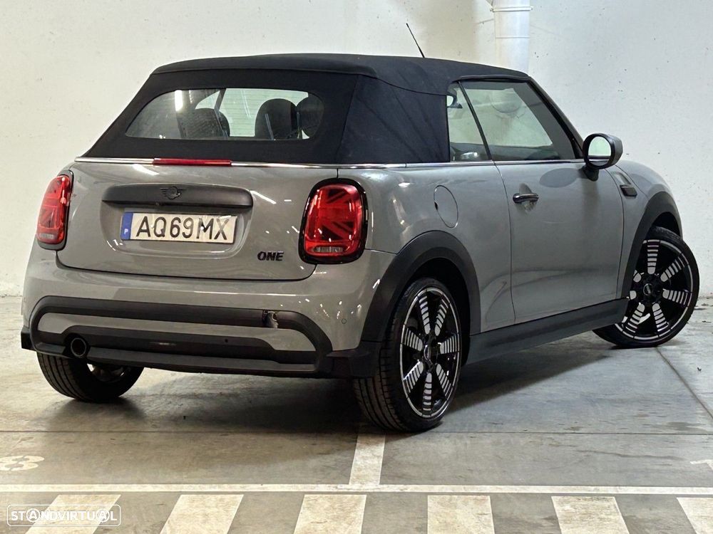 MINI Cabrio One Sport Edition - 17