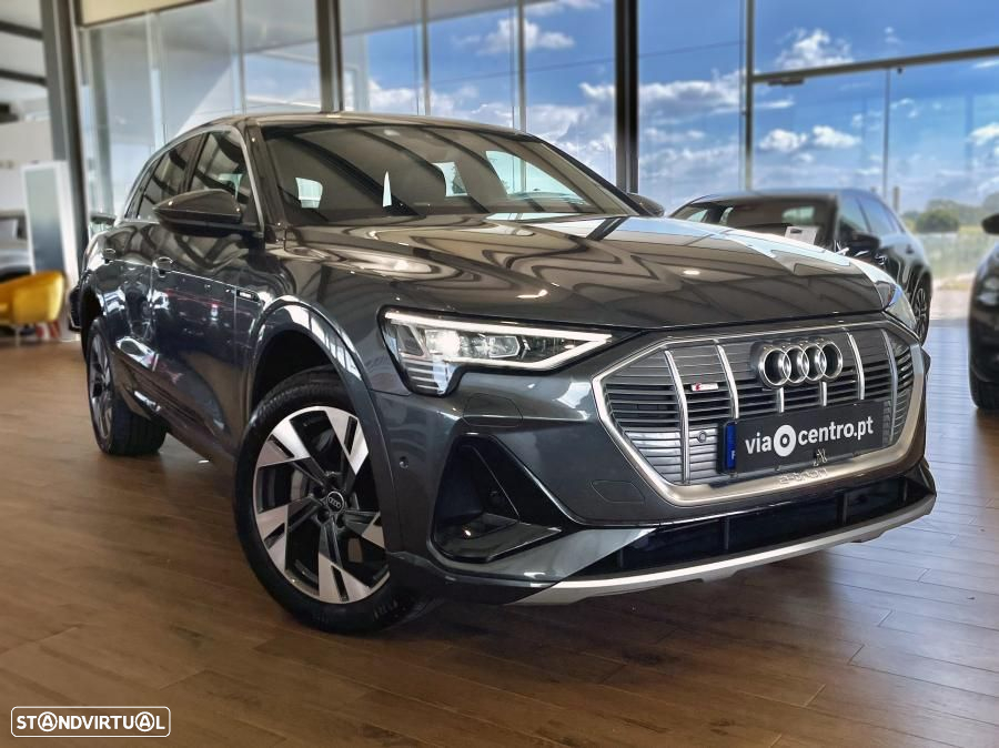Audi Q8 e-Tron 55 quattro S line - 3