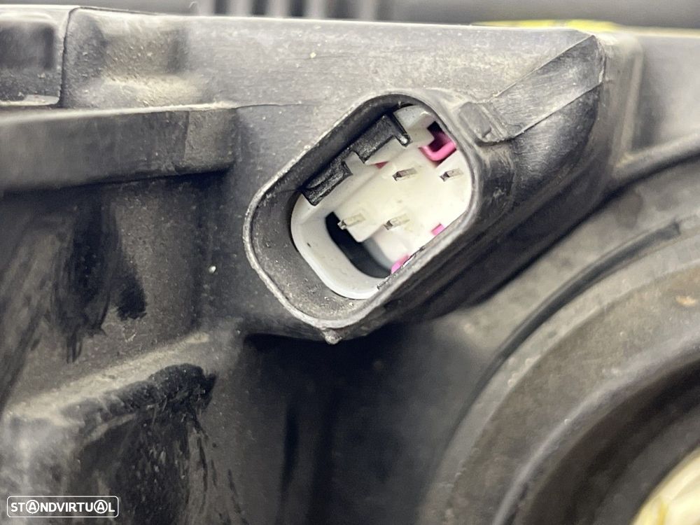 Farol normal Esq Frente BMW 3 (E46) REF. 0301089205 6902745 - 5