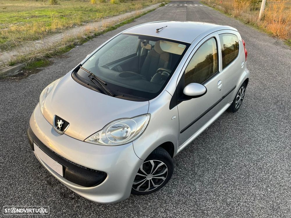 Peugeot 107 1.0 Urban - 2