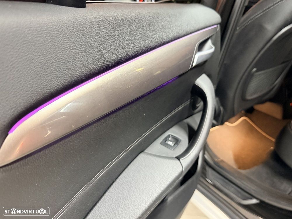 BMW X1 sDrive18i xLine - 27