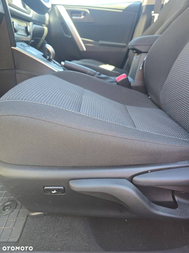 Toyota Auris - 31