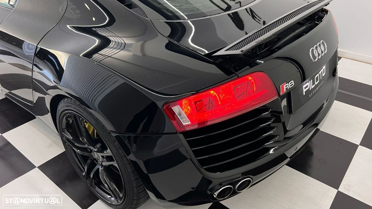Audi R8 Coupé 4.2 FSI V8 quattro R-tronic - 11