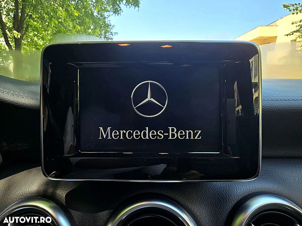 Mercedes-Benz A 220 d 7G-DCT AMG Line - 5