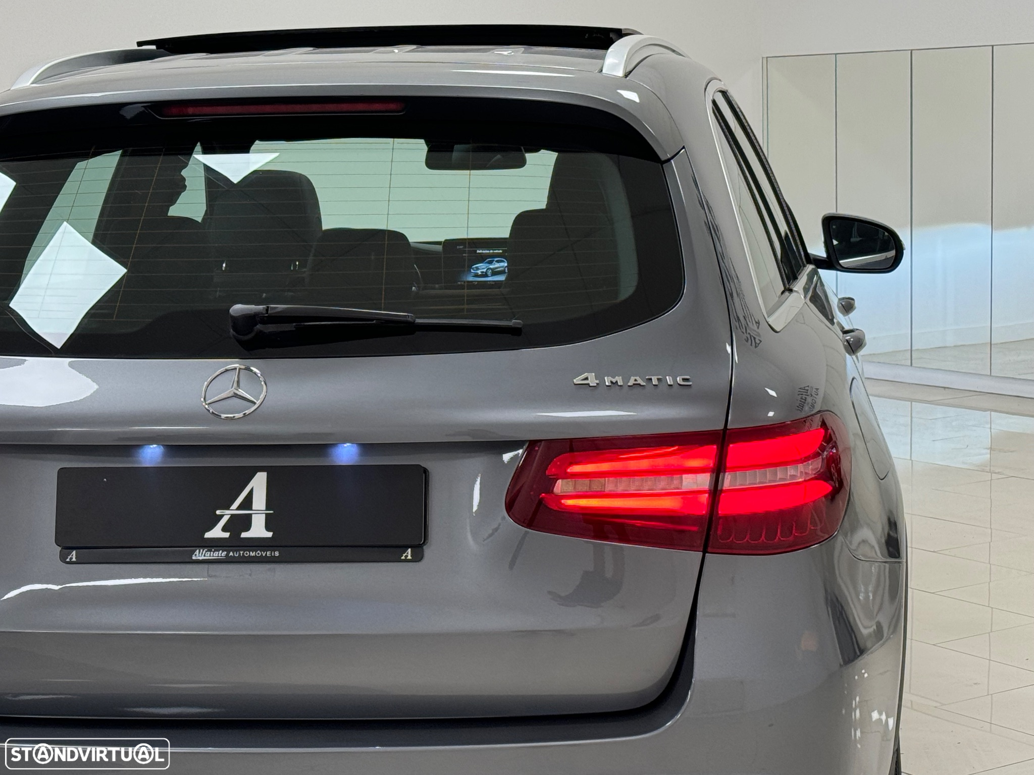 Mercedes-Benz GLC 220 - 19