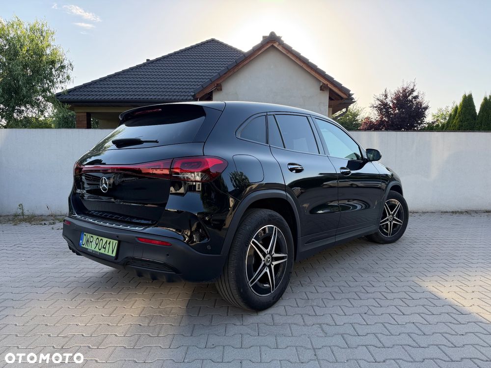 Mercedes-Benz EQA 250+ AMG Line - 3