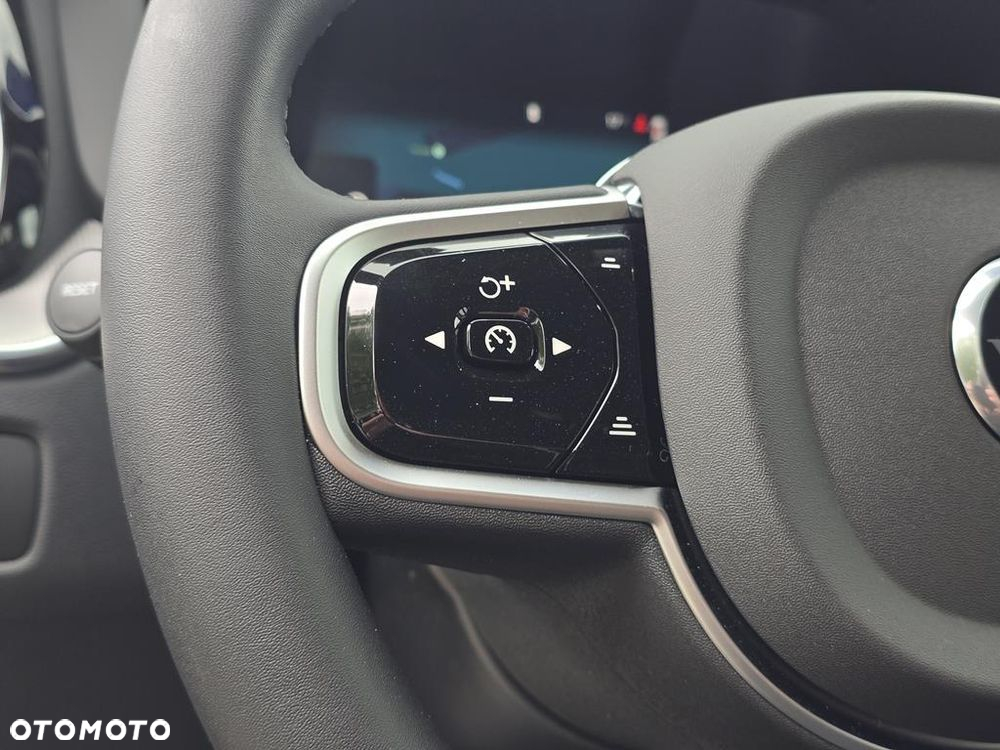 Volvo XC 60 B5 B AWD Plus Bright - 15