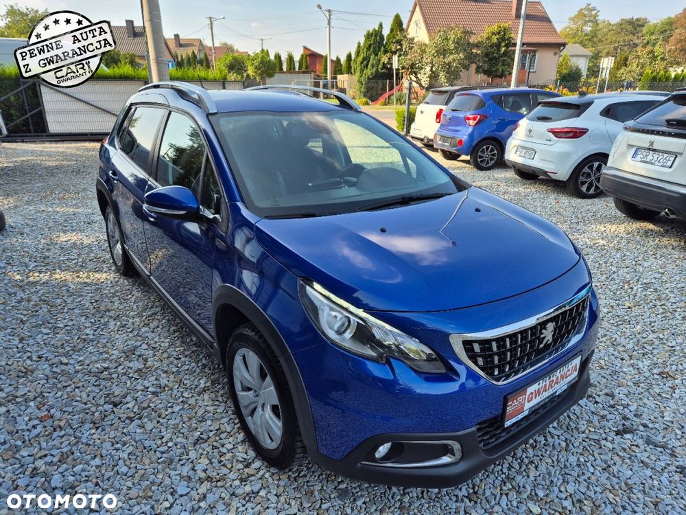Peugeot 2008 1.2 Pure Tech Signature - 5