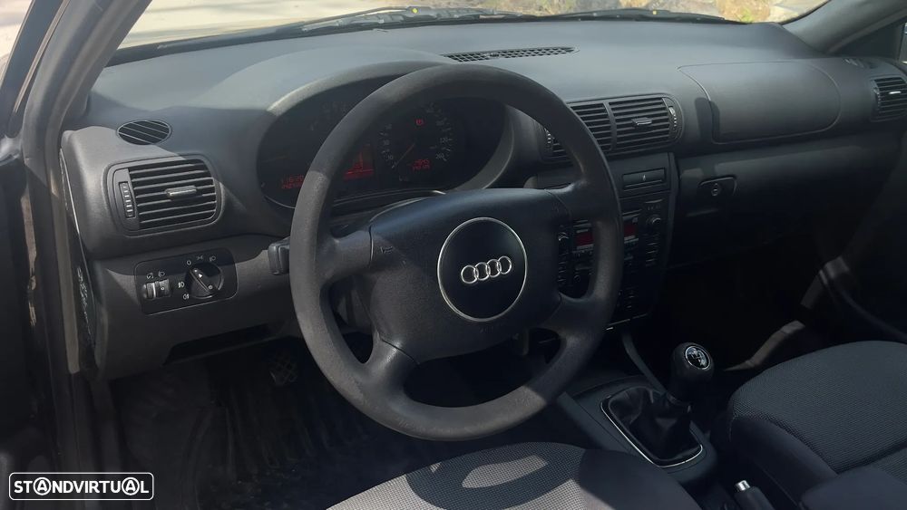 Audi A3 1.9 TDI Attraction - 25