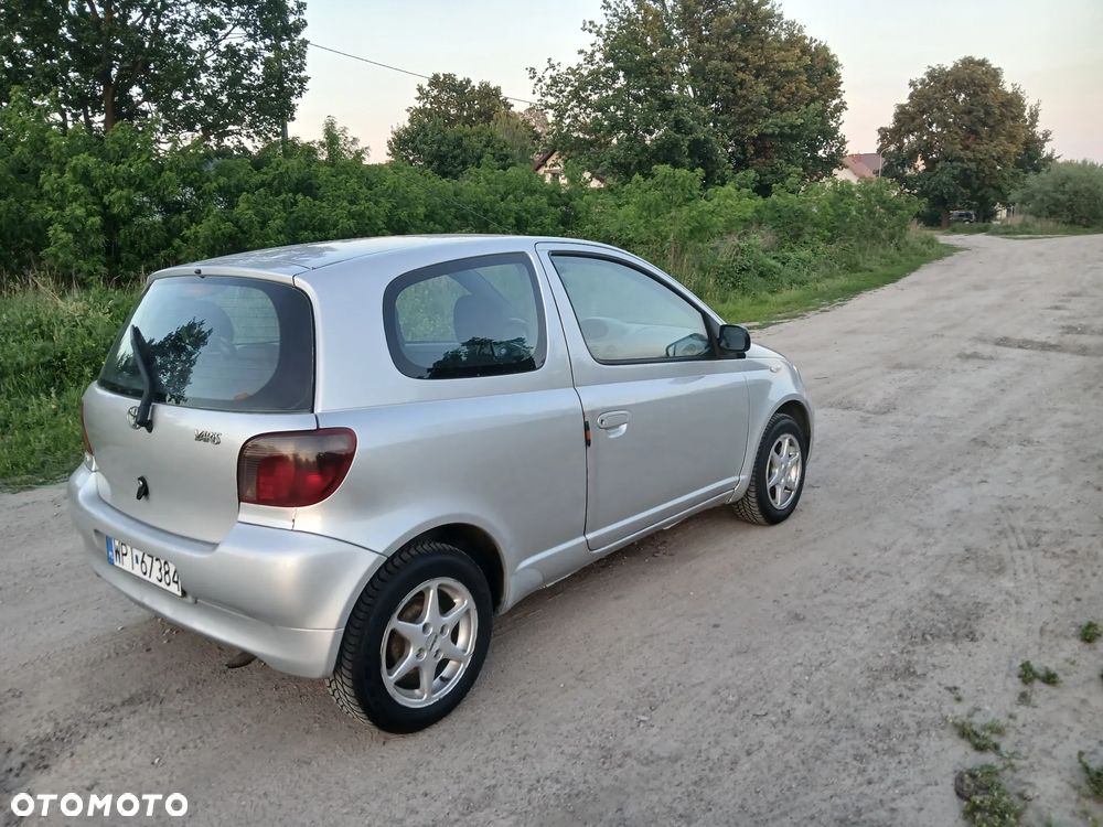 Toyota Yaris - 7