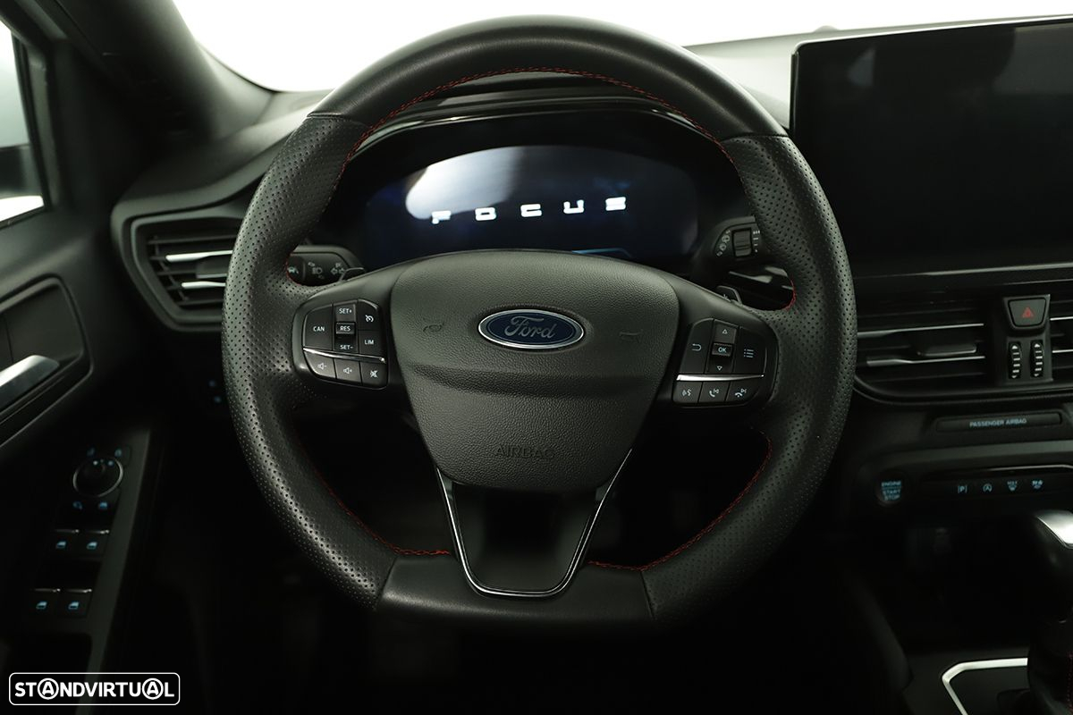 Ford Focus SW - 15