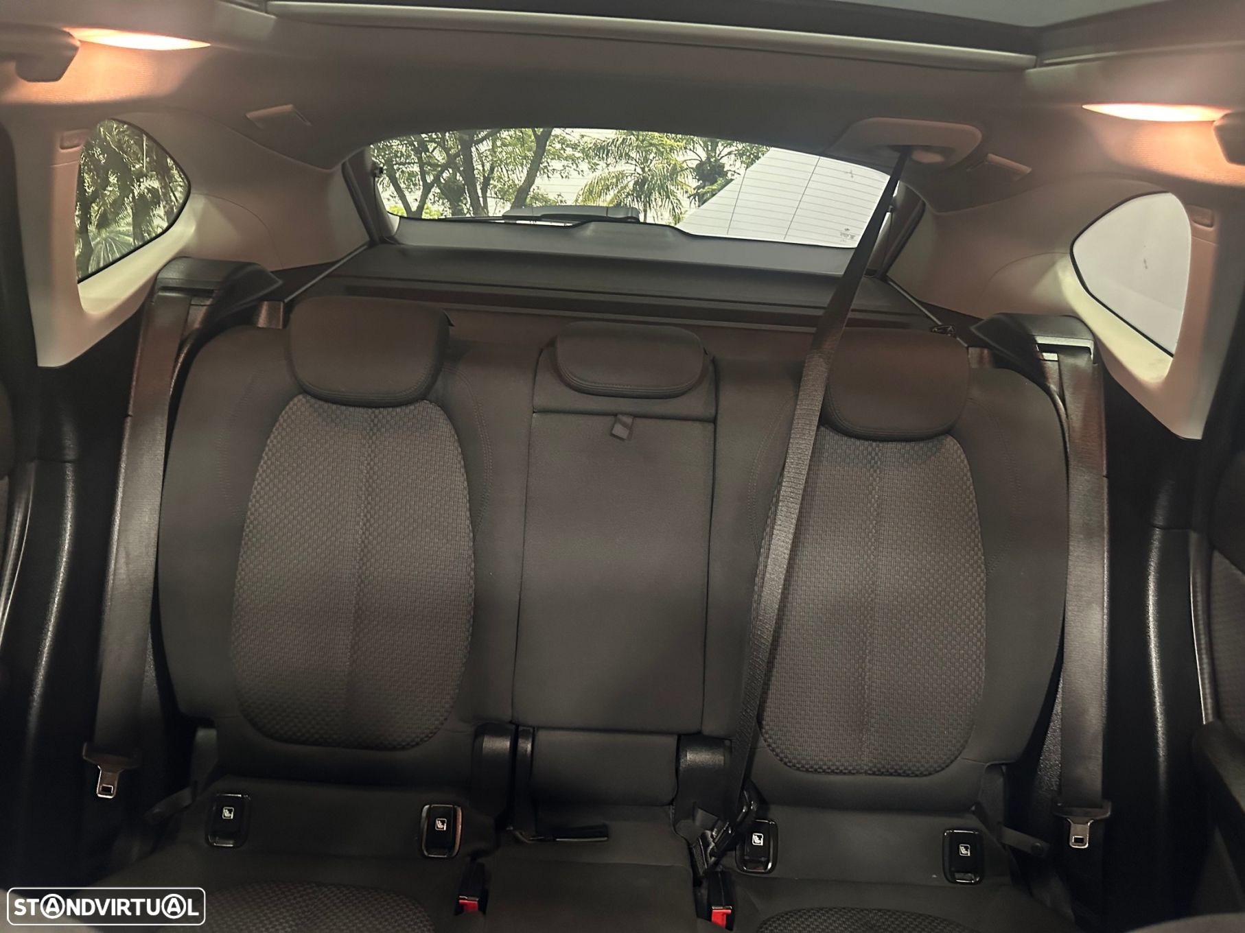 BMW X1 16 d sDrive Advantage - 17