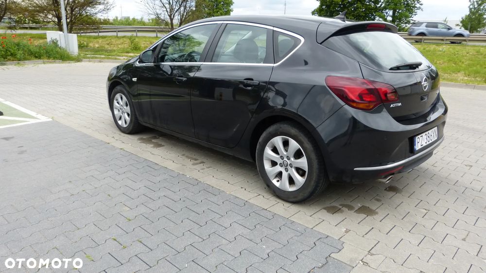 Opel Astra 1.4 Turbo Exklusiv - 7