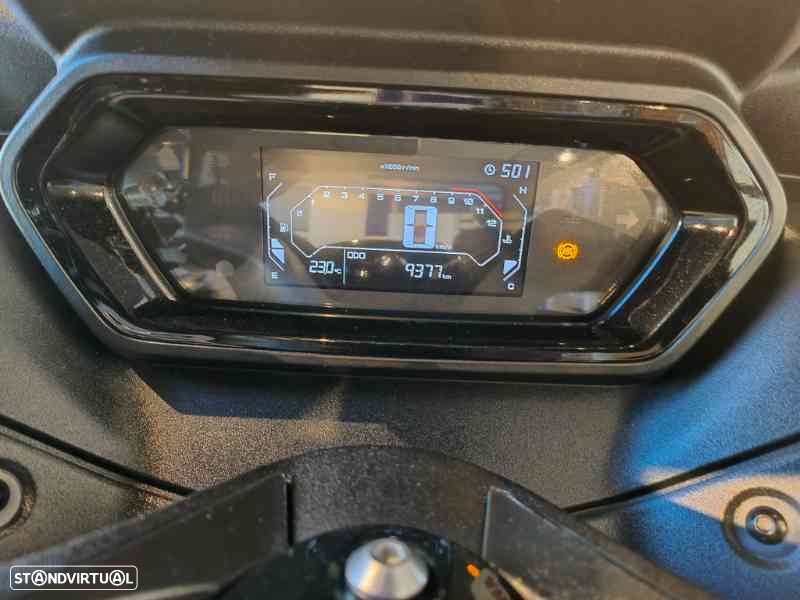 Yamaha X-Max 300 - 8