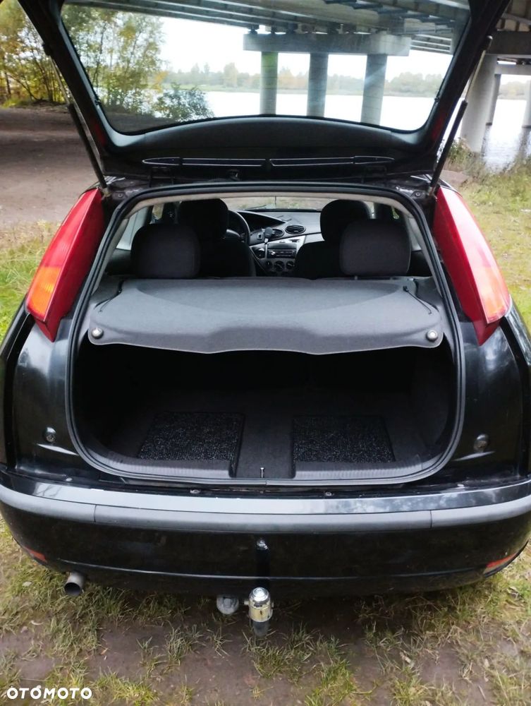 Ford Focus 1.6 16V Trend - 17