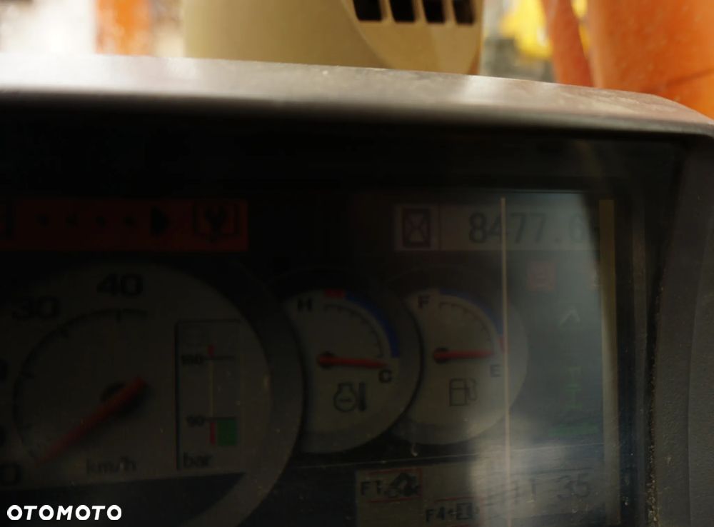 Hitachi ZX 140 W-3 - 9