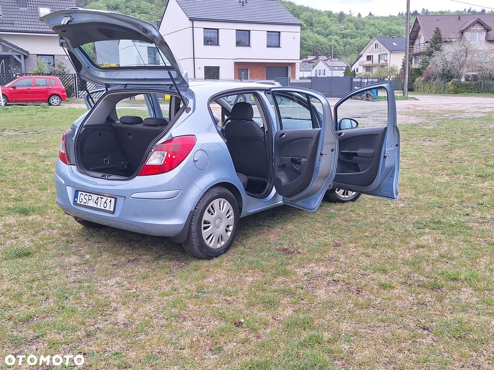 Opel Corsa 1.4 16V Cosmo - 20