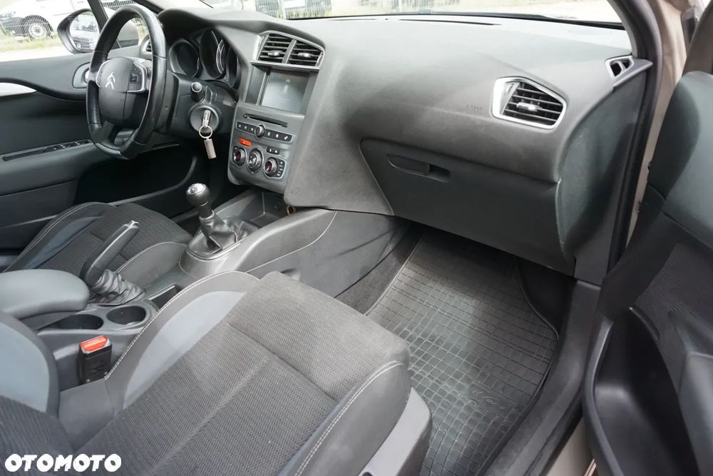 Citroën C4 BlueHDi 100 Selection - 16