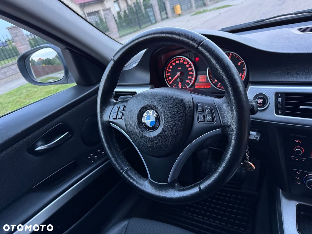 BMW Seria 3 320d DPF - 28