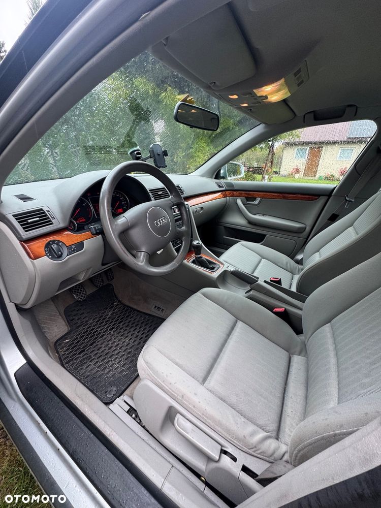 Audi A4 Avant - 14