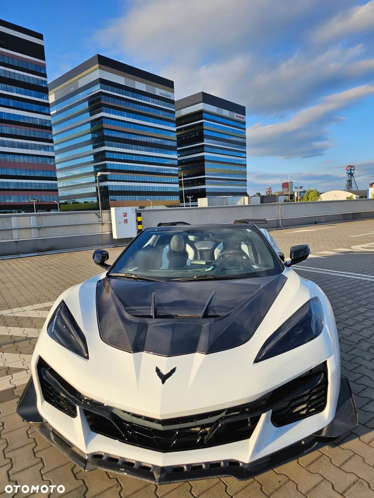 Chevrolet Corvette - 9