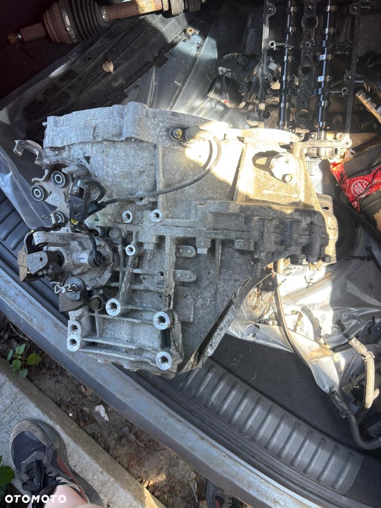 Skrzynia biegów manualna Kia Ceed III 3 po 18 roku 43111-32400 M56CF3-1 - 3