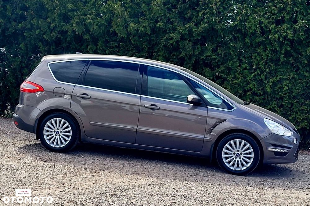 Ford S-Max - 13