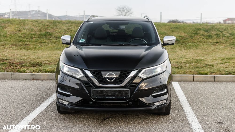 Nissan Qashqai 1.6 DCI Xtronic TEKNA+ - 4