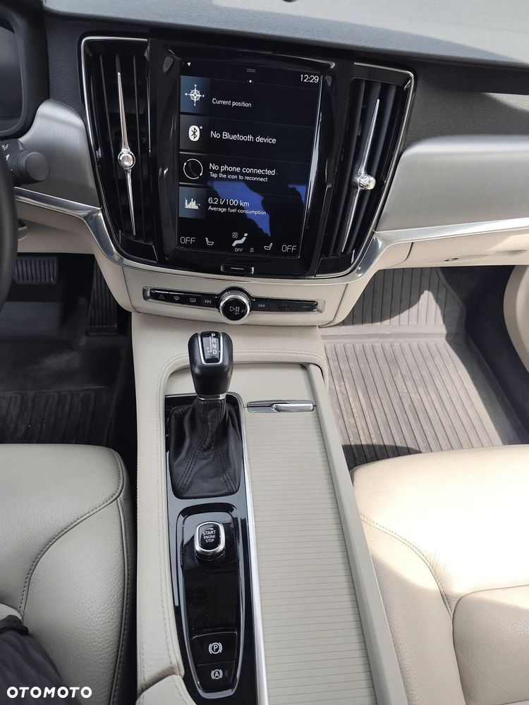 Volvo S90 D4 Momentum - 14