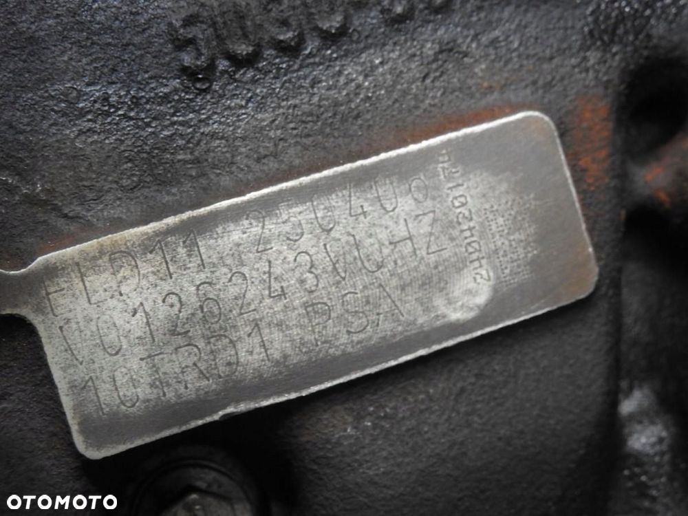 SILNIK 10TRD1 PEUGEOT 607 2.7 V6 HDI 10TRD1 - 7