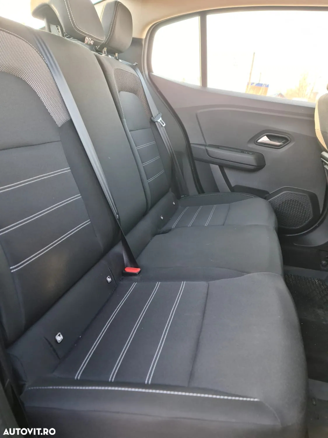 Dacia Logan TCe 90 CVT Comfort - 10