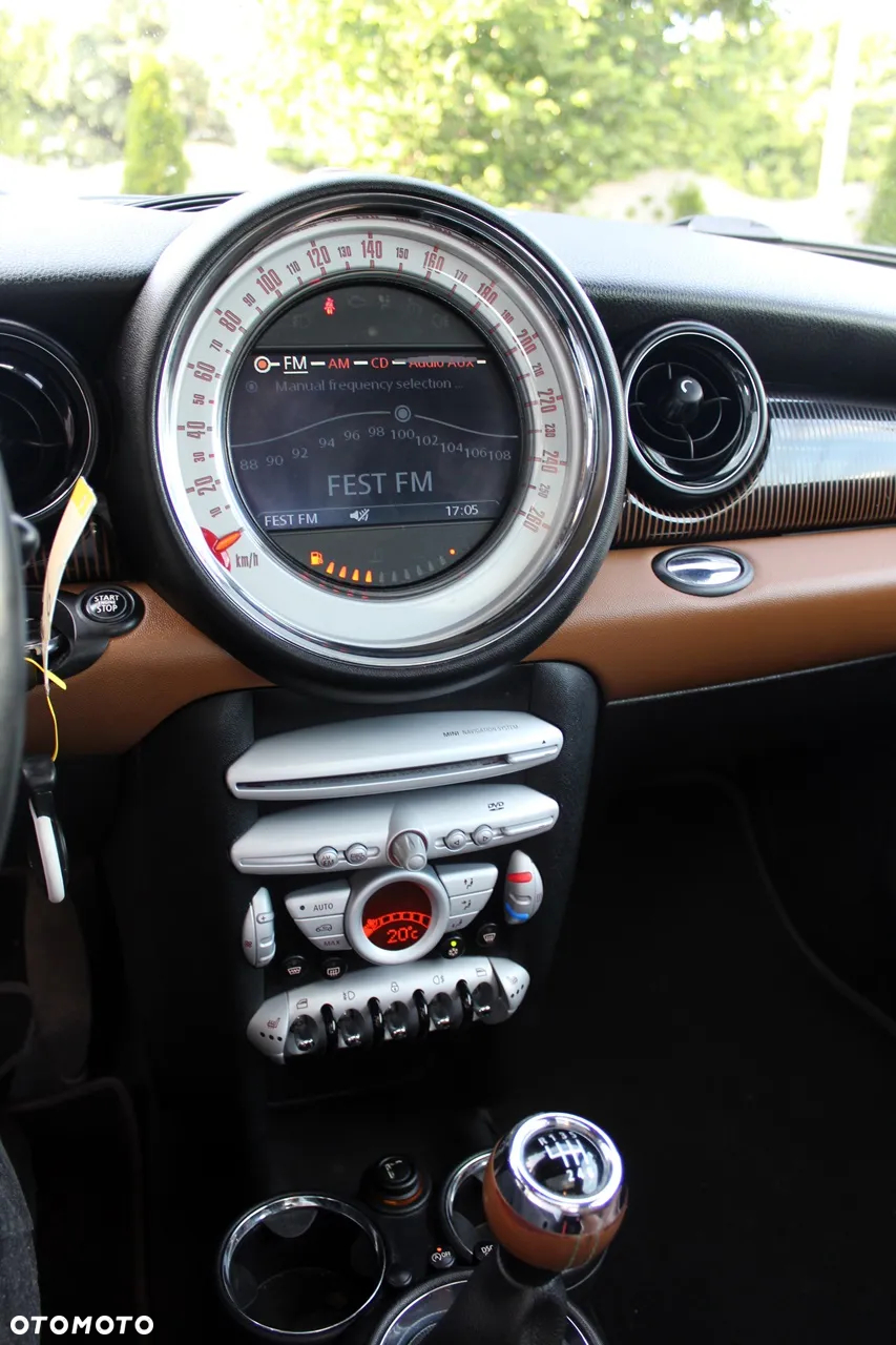 MINI Cooper Standard - 21