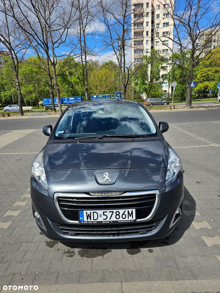 Peugeot 5008 HDI 115 Allure - 23