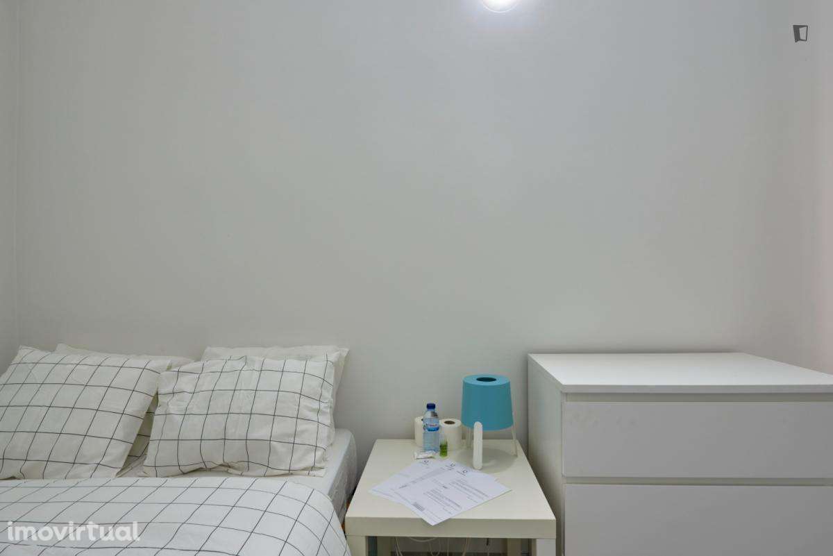 Quarto - localizado em Penha de França Lisbon - Grande imagem: 5/45