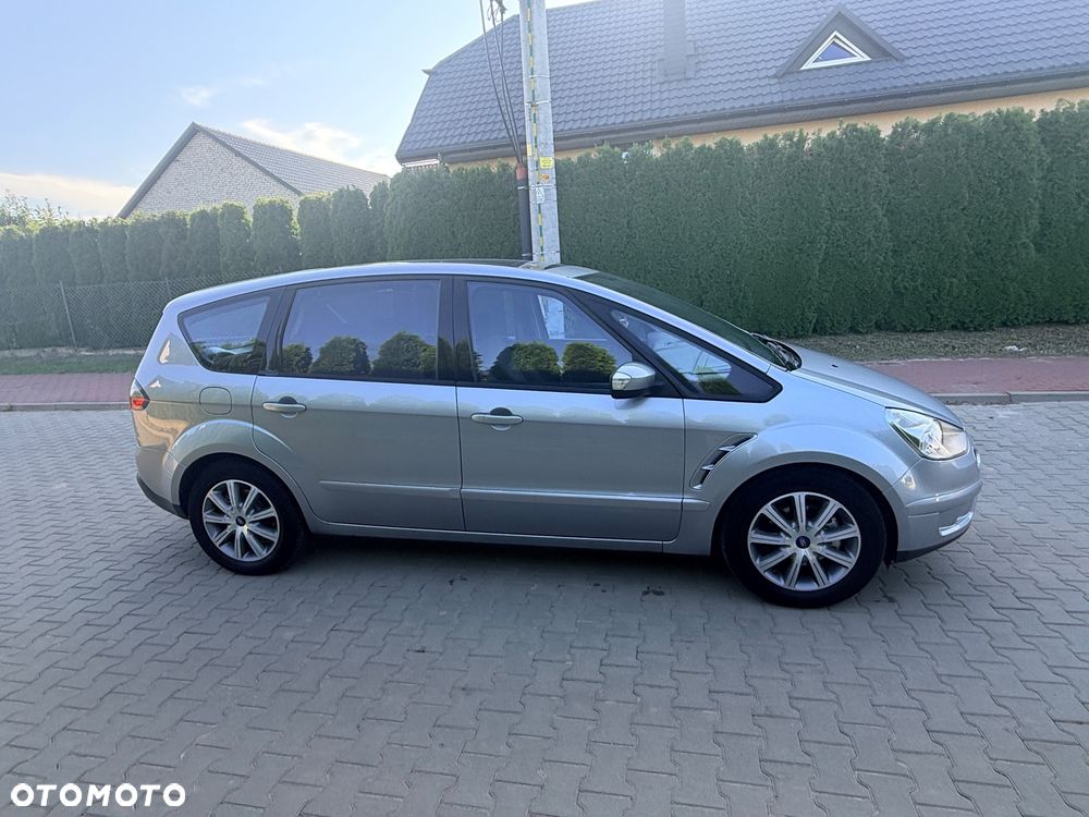 Ford S-Max 2.0 TDCi DPF Ambiente - 14