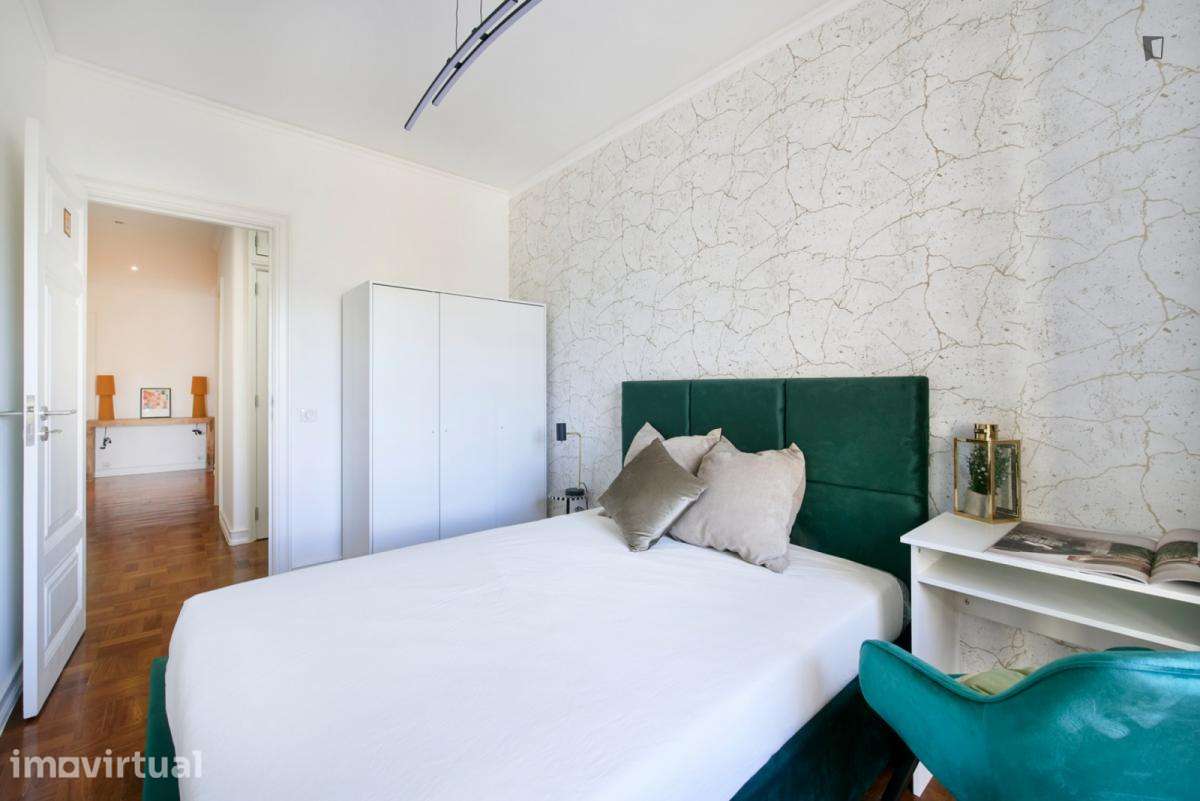 Quarto - localizado em Entrecampos Lisbon - Grande imagem: 4/50