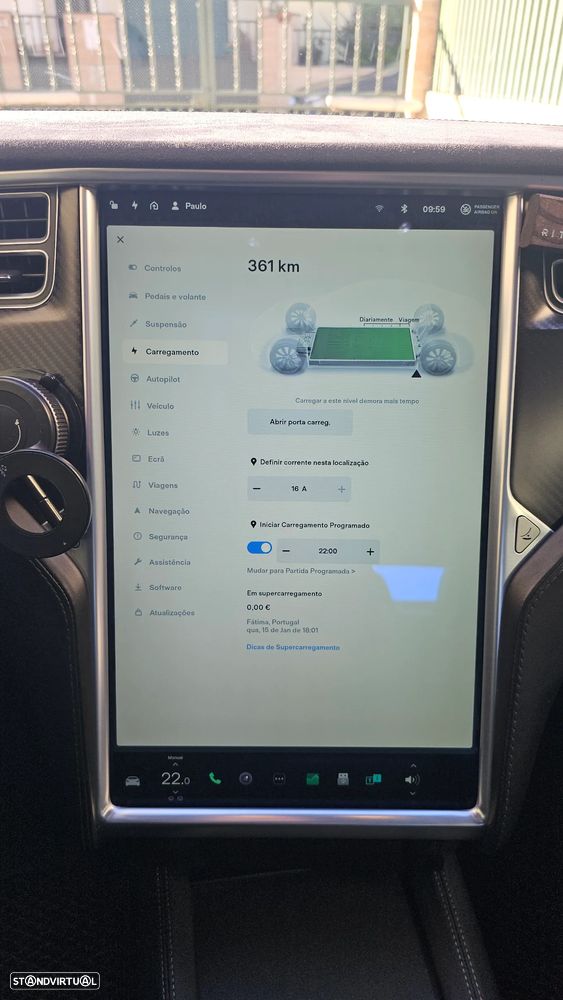 Tesla Model S 90D - 9