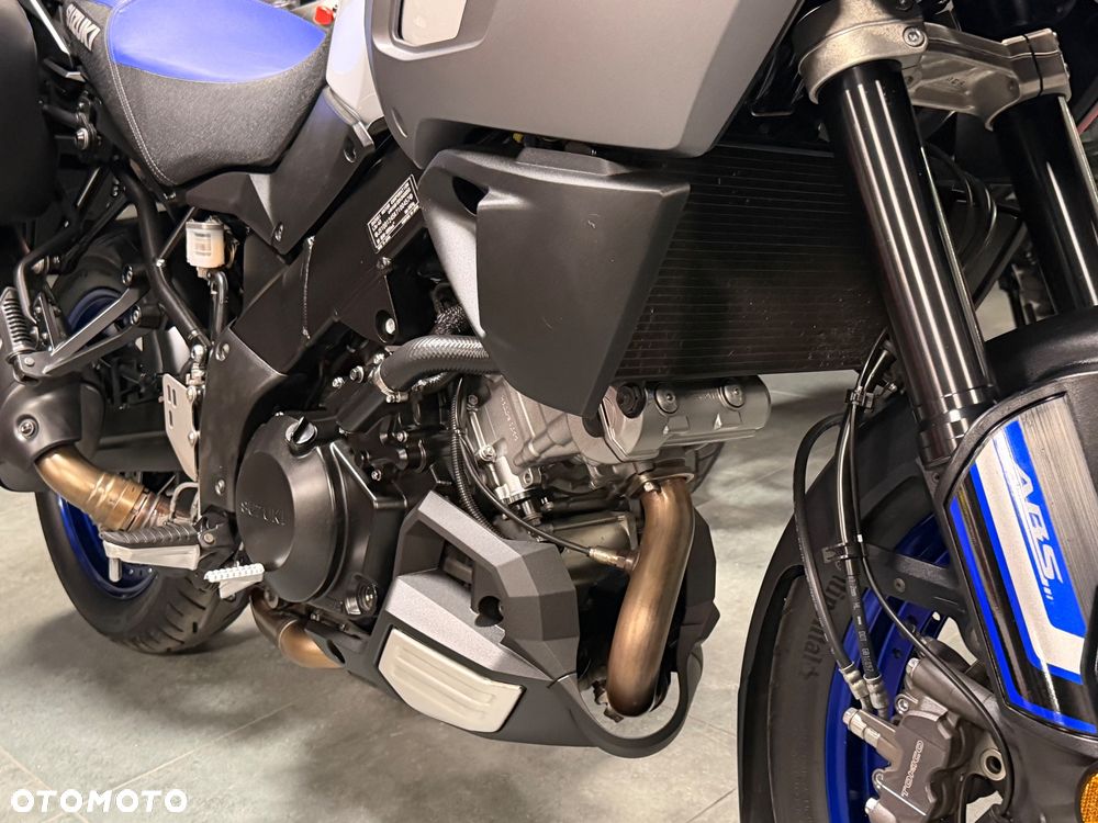 Suzuki V-STROM - 21
