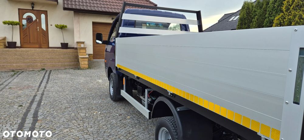Kia K2500 - 13