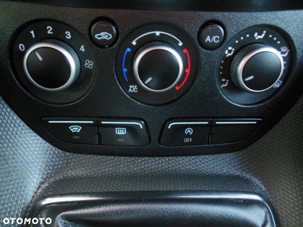 Ford Tourneo Connect 1.0 EcoBoost Start-Stop Titanium - 16