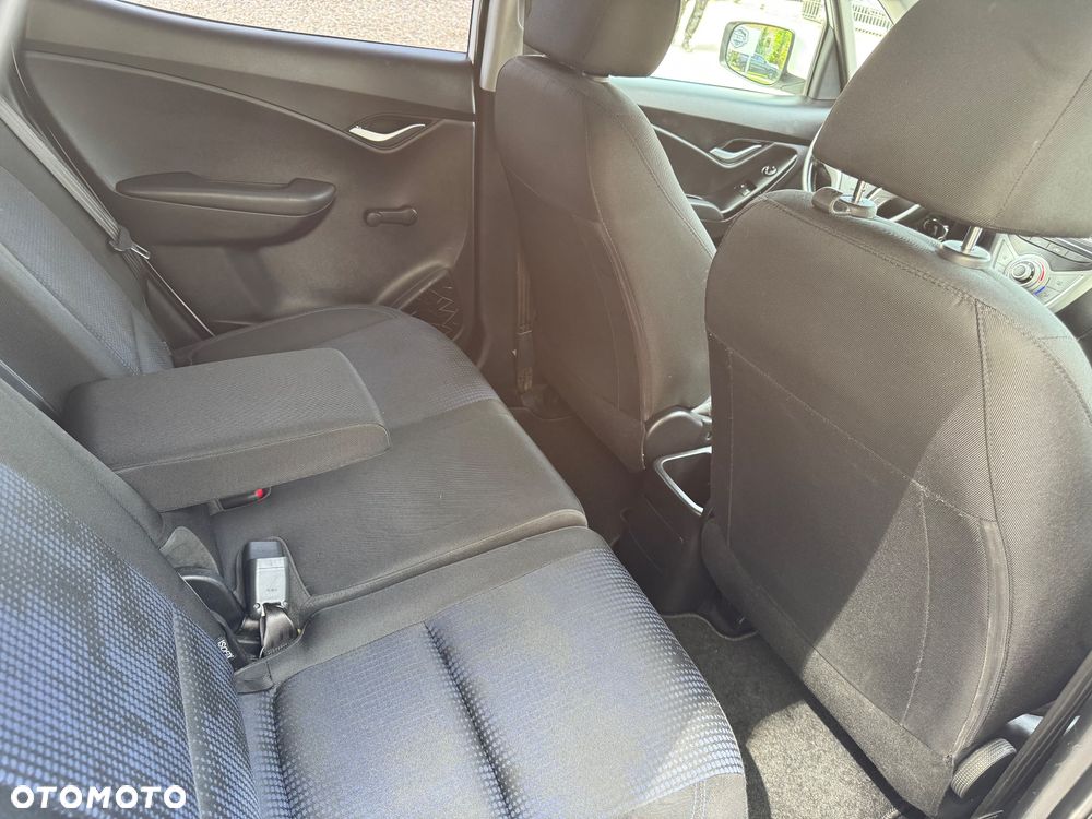 Hyundai ix20 - 16