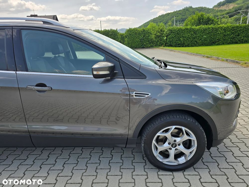 Ford Kuga 2.0 TDCi 4x4 Titanium - 37