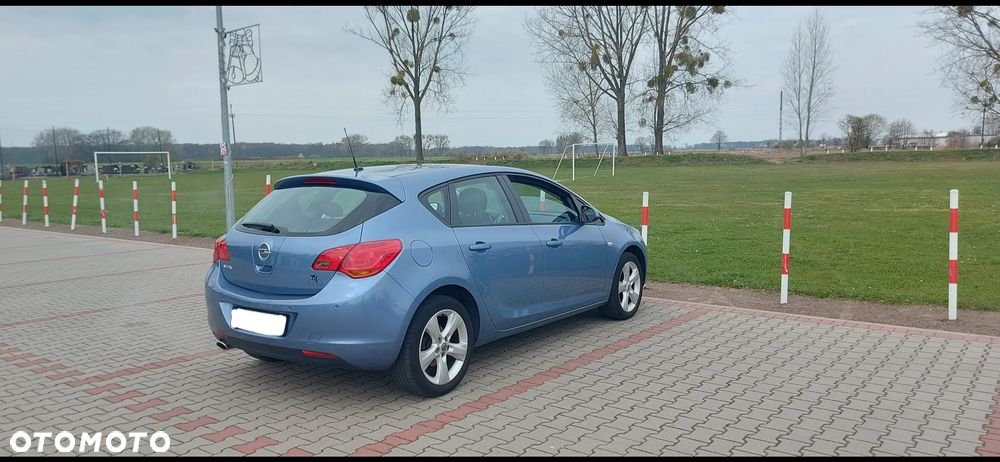 Opel Astra 1.4 Turbo - 5