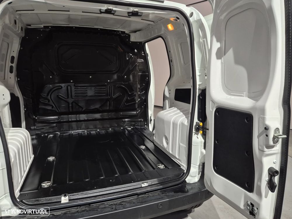 Fiat Fiorino 1.3 M-jet Adventure - 17